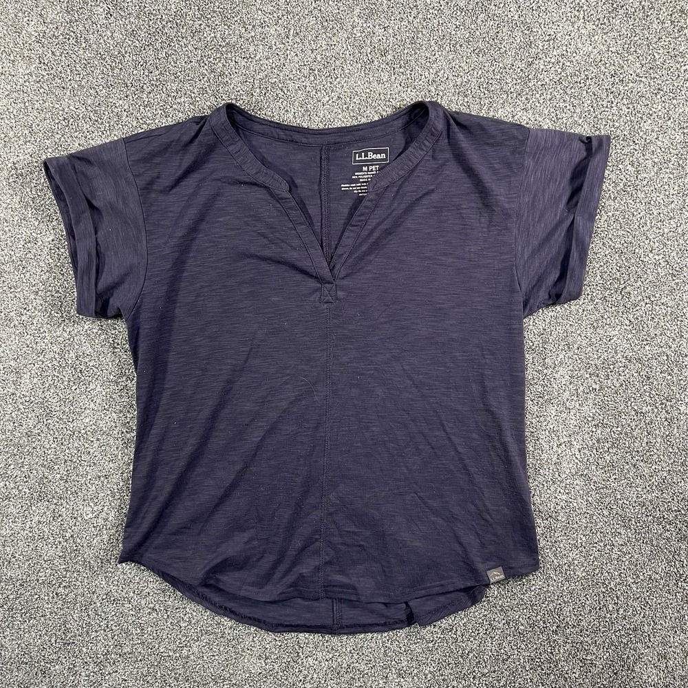 L.L. Bean Womens M Petite Navy Performance Short Sleeve Split Neck Shirt 510127